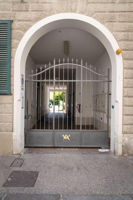 22 Home - Parcheggio Privato - Accogliente - Collegamento Sardegna E Corsica Livourne Extérieur photo