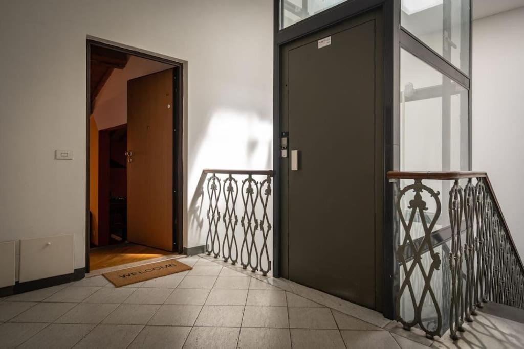 22 Home - Parcheggio Privato - Accogliente - Collegamento Sardegna E Corsica Livourne Extérieur photo